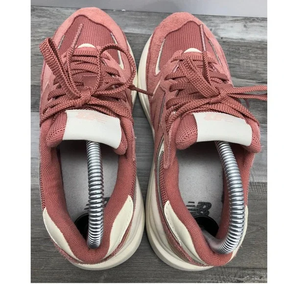 New Balance 57/40 Pink Suede Mesh Lifestyle Sneakers W5740HG1 Womens 6.5 - Picture 5 of 7